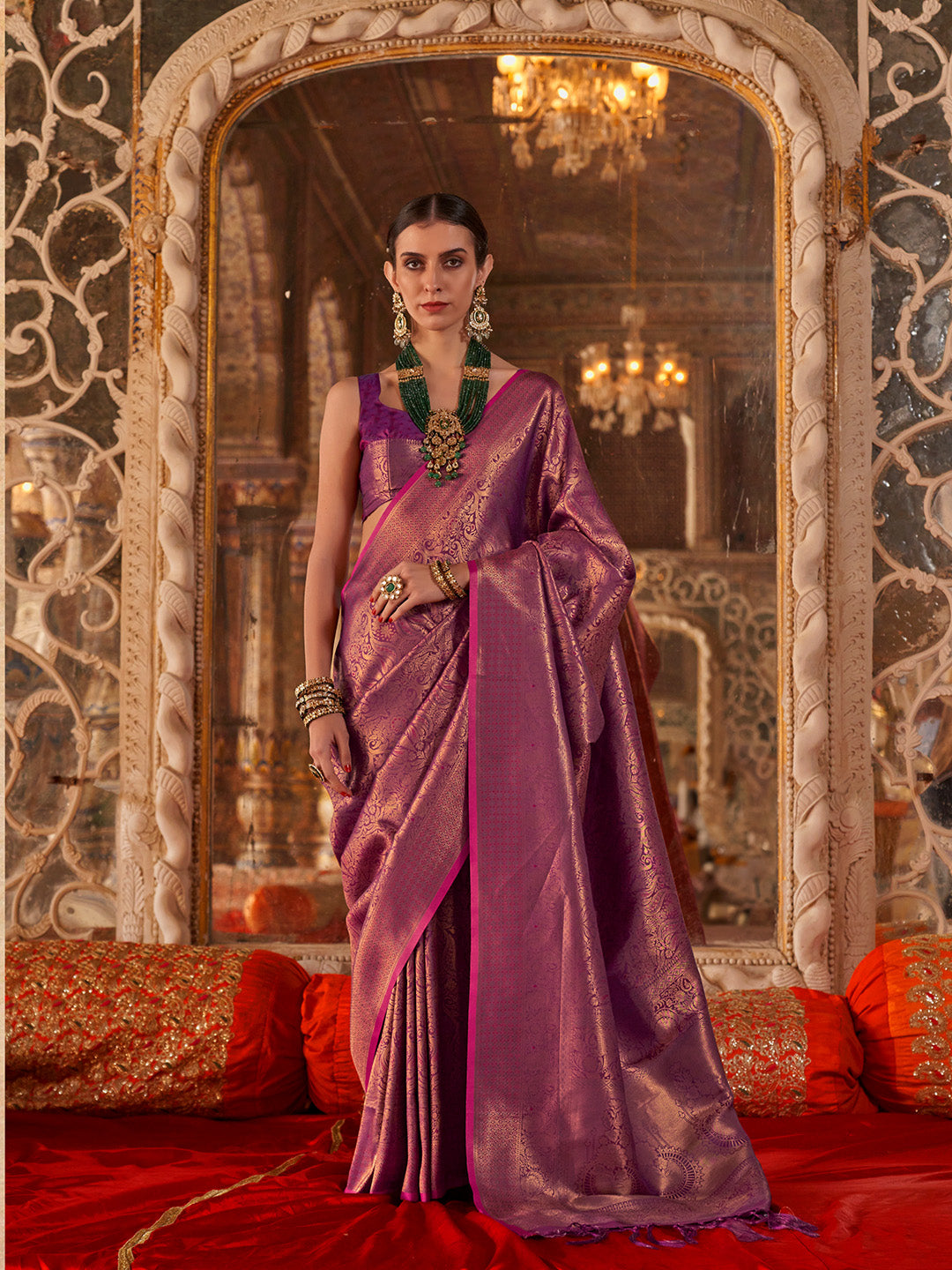 Wine Handloom Weaving Silk Saree With Blouse Piece