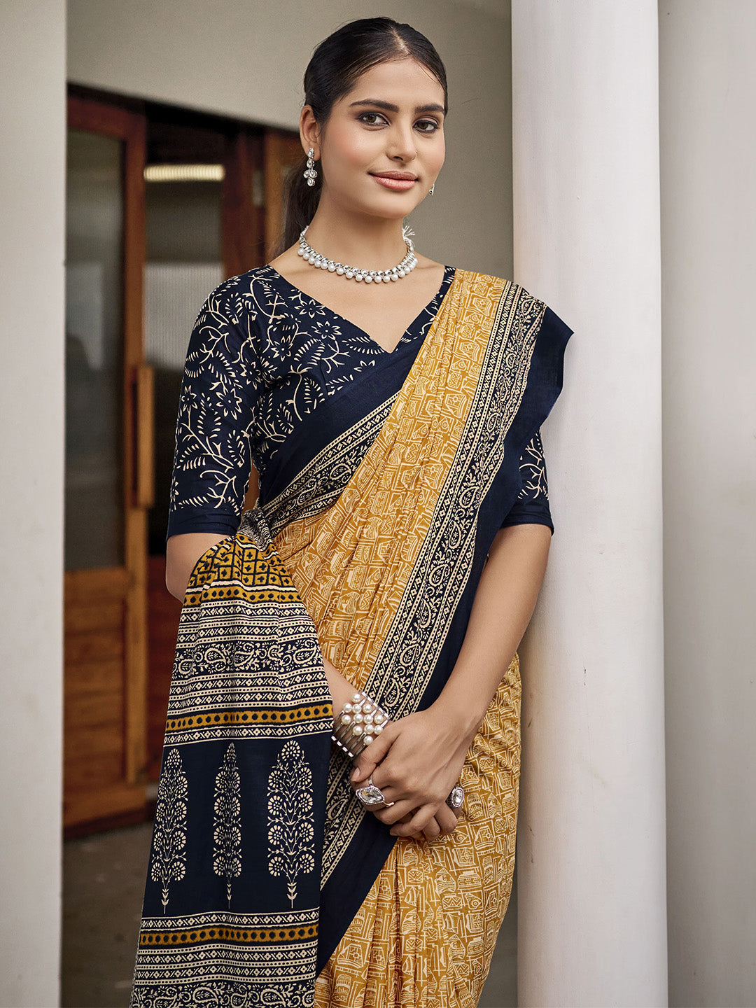 Light Yellow Mulmul Cottons Saree With Blouse Piece