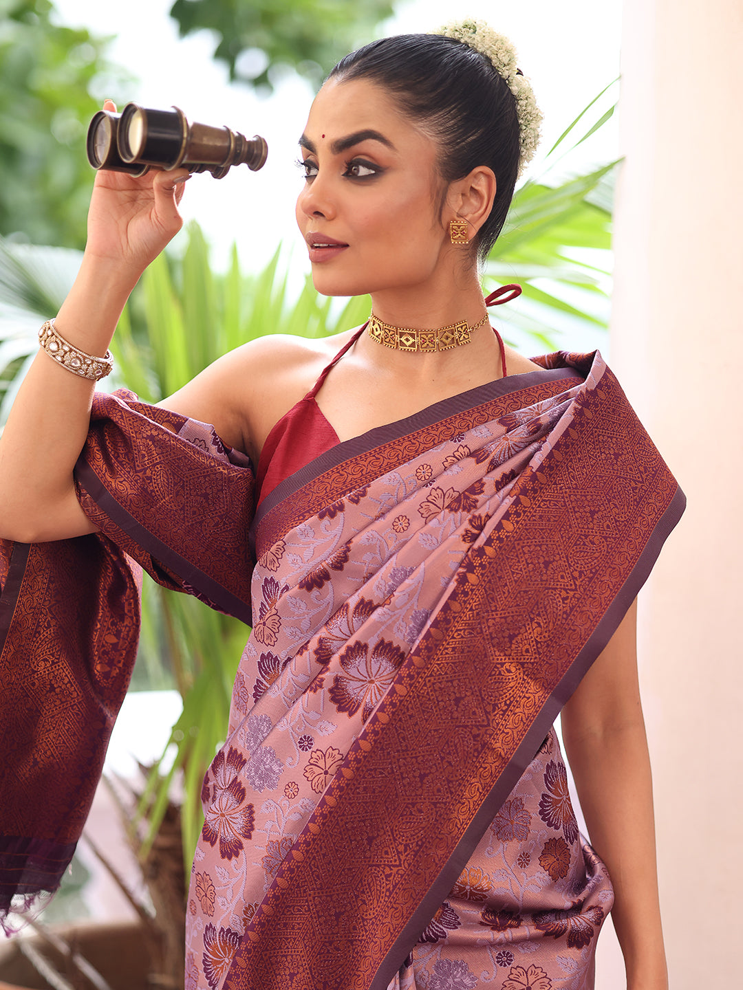 Purple Kanjeevaram Silk Blend Woven Design Zari Saree With Blouse Piece