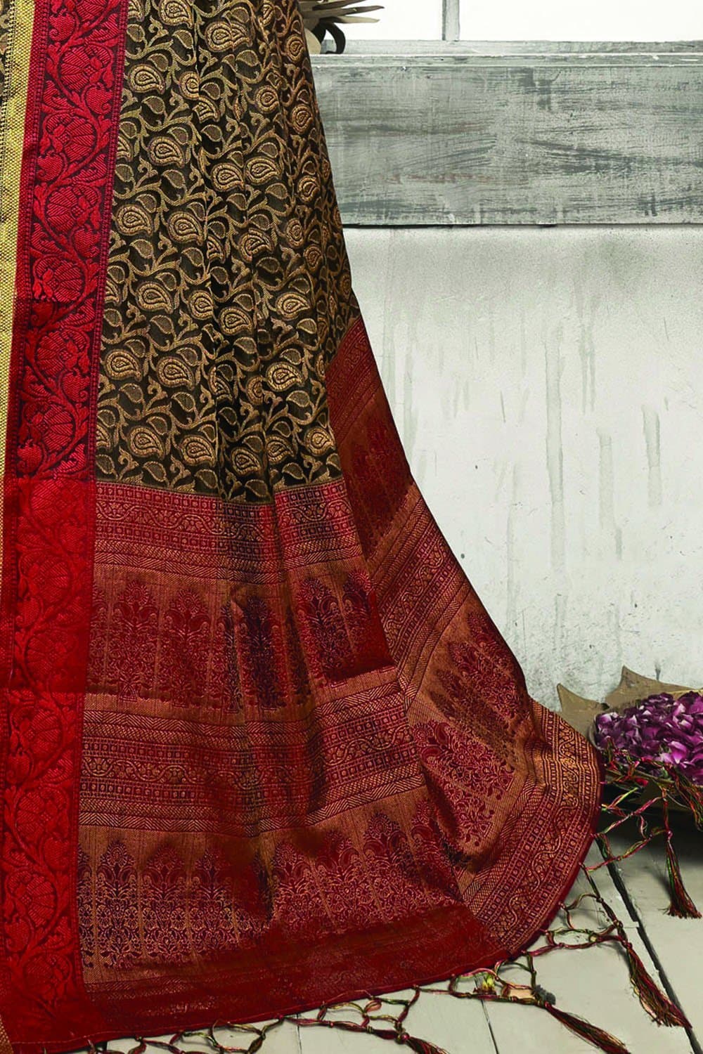Beautiful black tanchoi banarasi saree