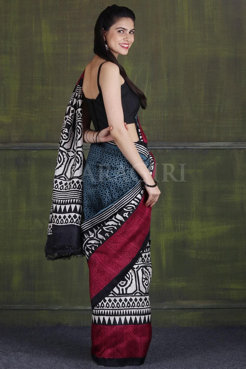 Ebony Black Printed Raw Cotton Silk Handloom Saree