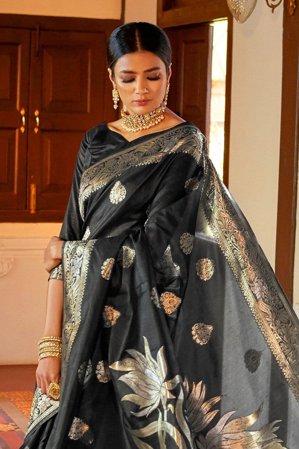 Pure Silk Georgette Banarasi Saree in Black : SNEA1834