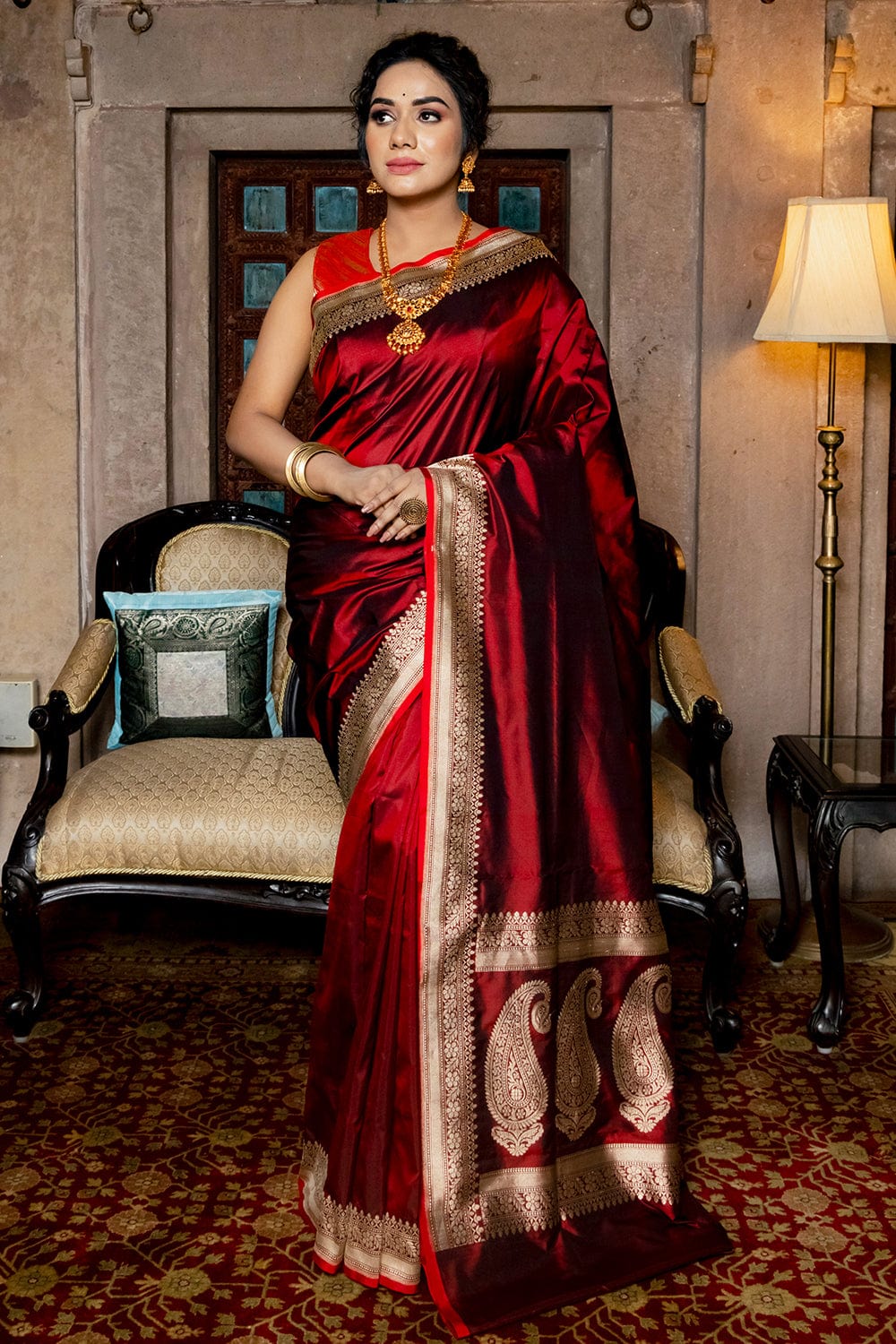 Cherry Red Banarasi Silk Saree With Floral Jaal Pattern