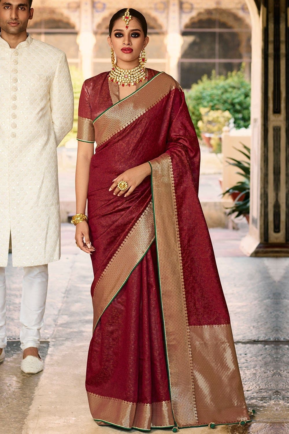 Maroon Red Banarasi Kora Silk Saree with Pashmina Weaving & Zari Borde –  Ethnos