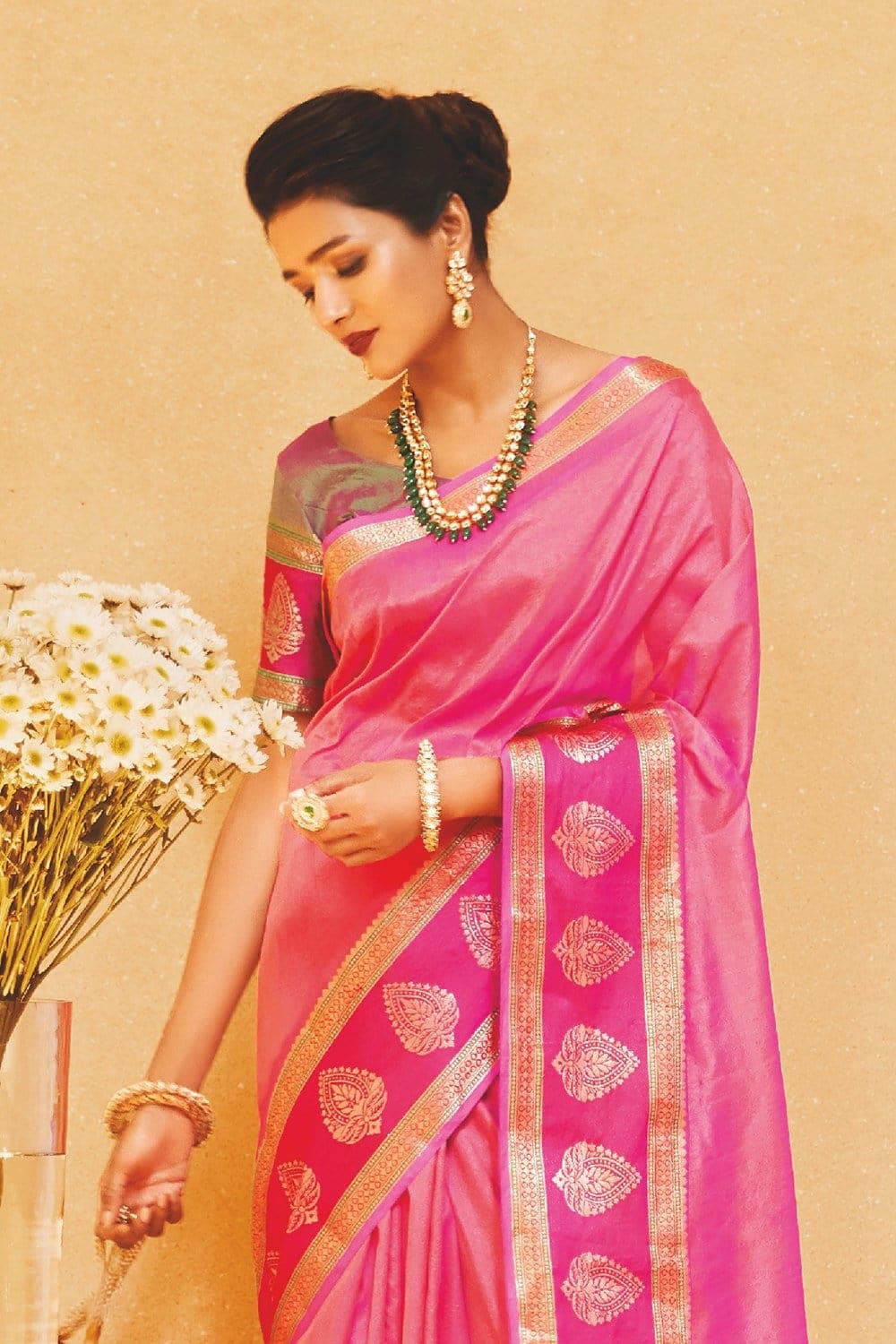 Stylish Crepe Sarees from... - Fashion Bug Online Store | Facebook