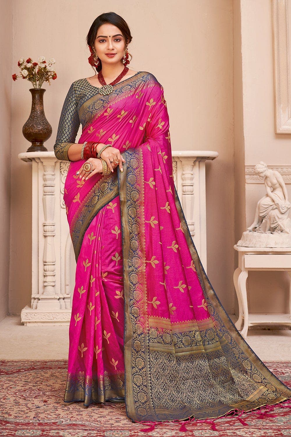 Magenta Color Handloom Pure Banarasi Saree with Zari Work – BharatSthali