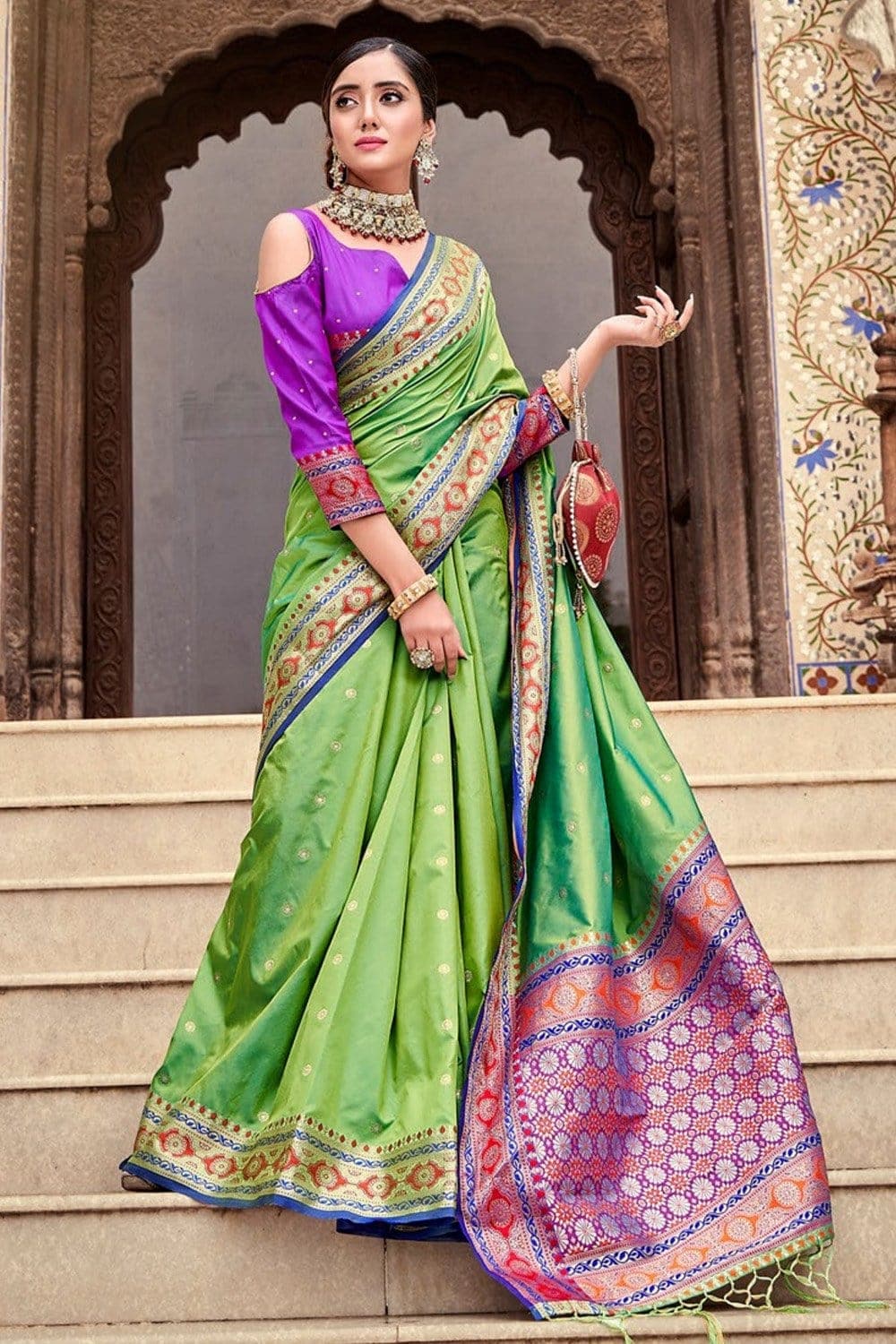 Page 9 | Buy Wedding Banarasi Saree in Latest Designs & Looks Online