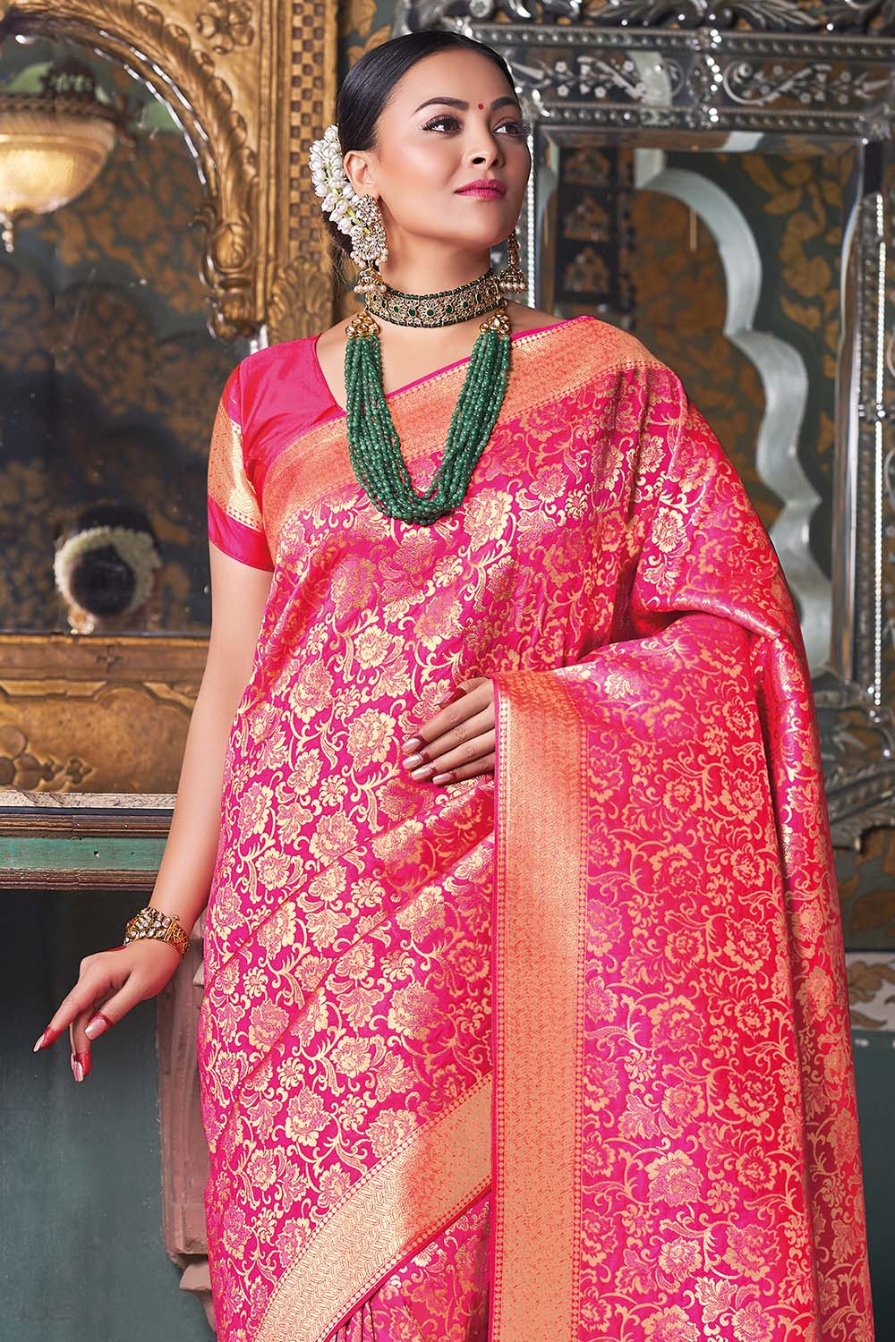 What are the ornaments that look great with banarasi sarees? - Quora