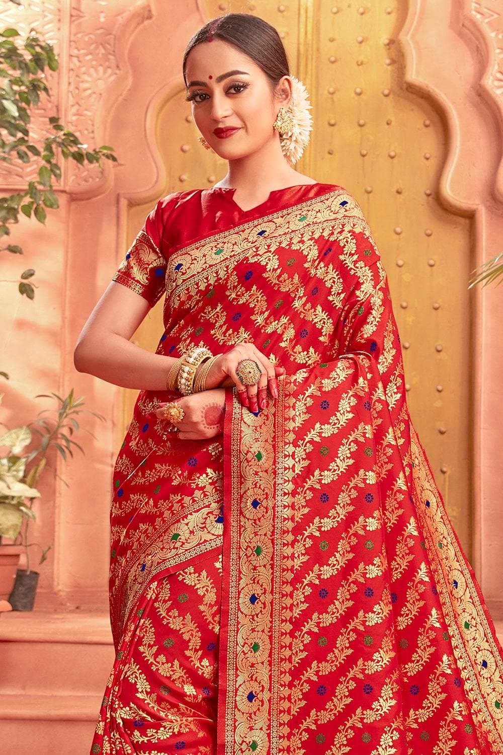 Red Silk Saree with Heavy Blouse Border, Length: 5.5 m at Rs 850 in Surat