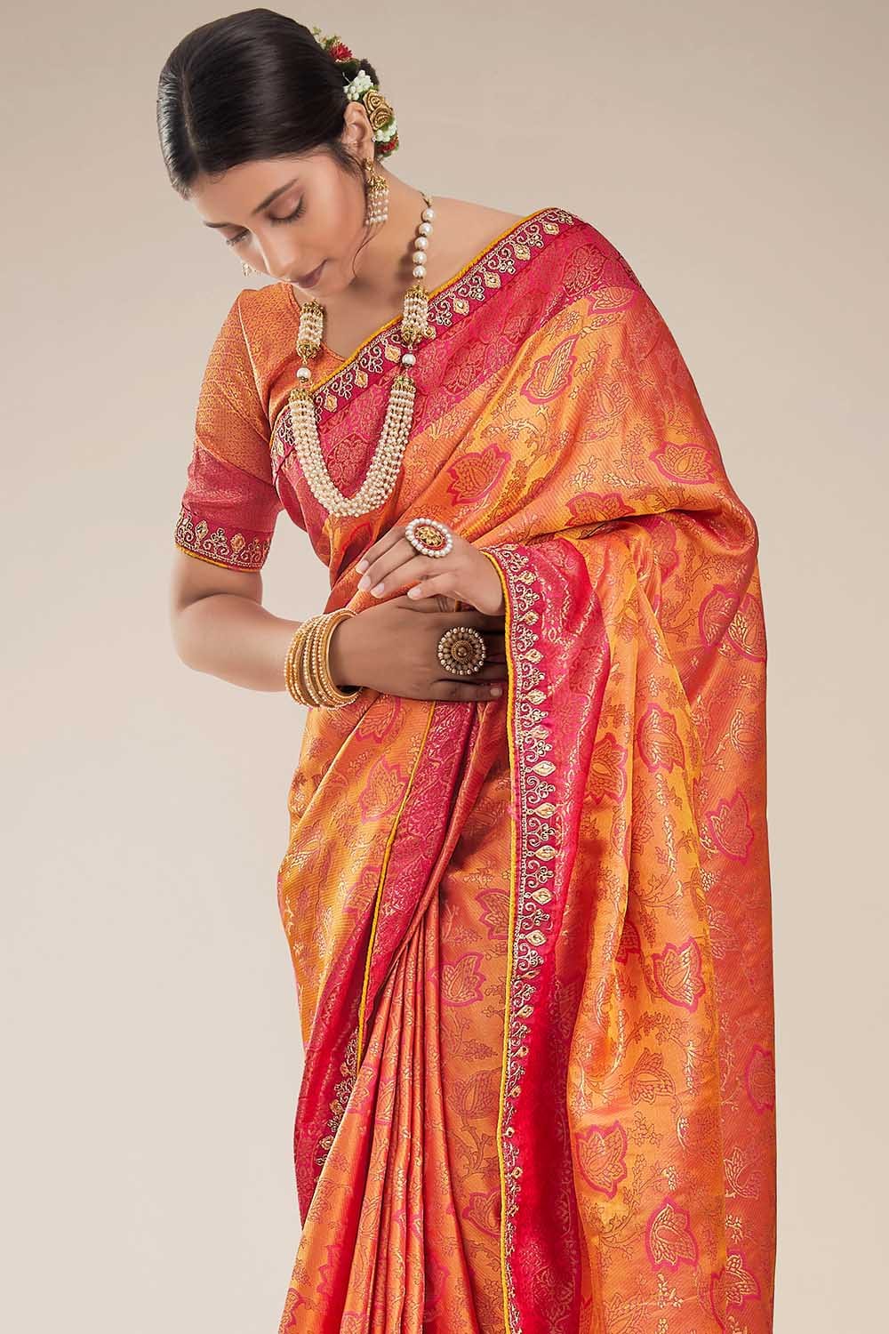 Shop Magenta Tanchoi Silk Banarasi Saree Online in USA with Zari Buta –  Pure Elegance