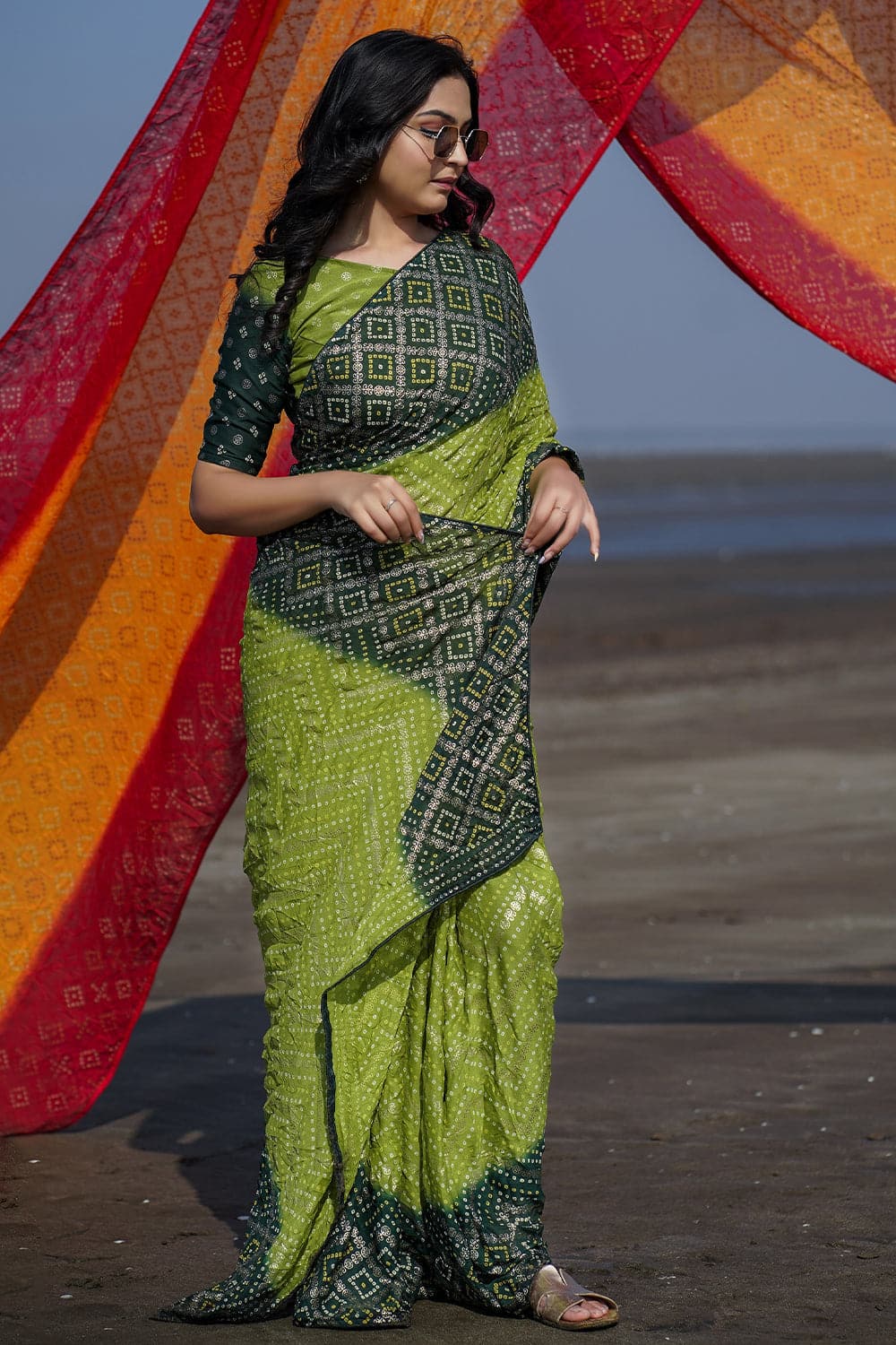 Buy Handcrafted Traditional Bandhani Saree Online in India | Myntra