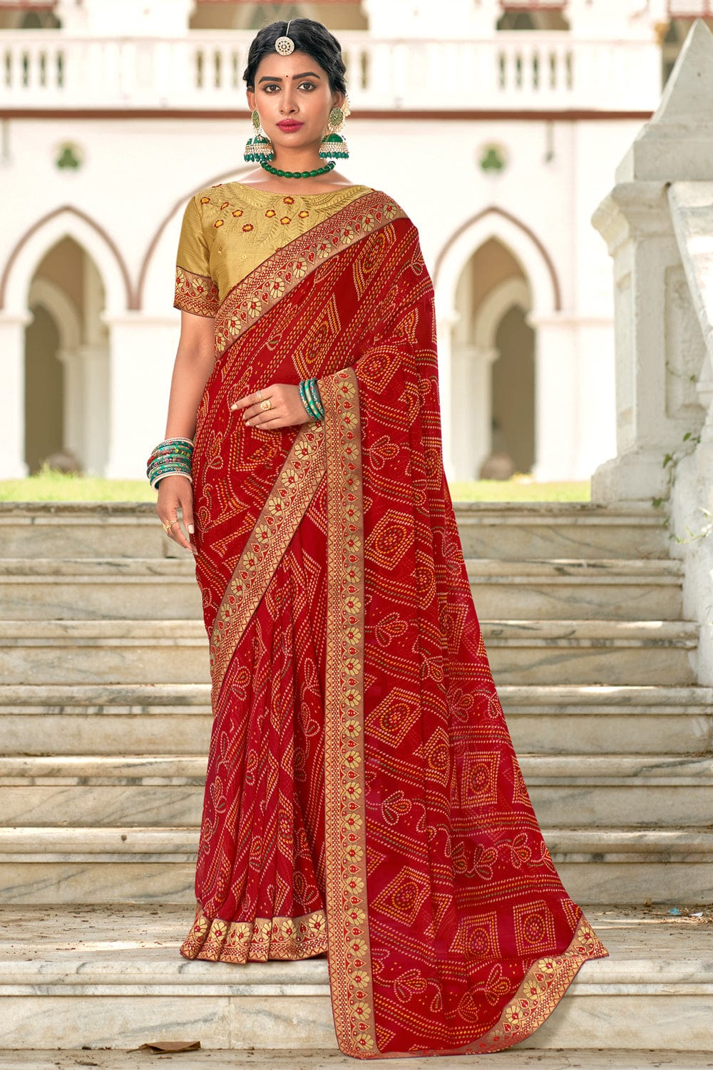 red bandhani saree