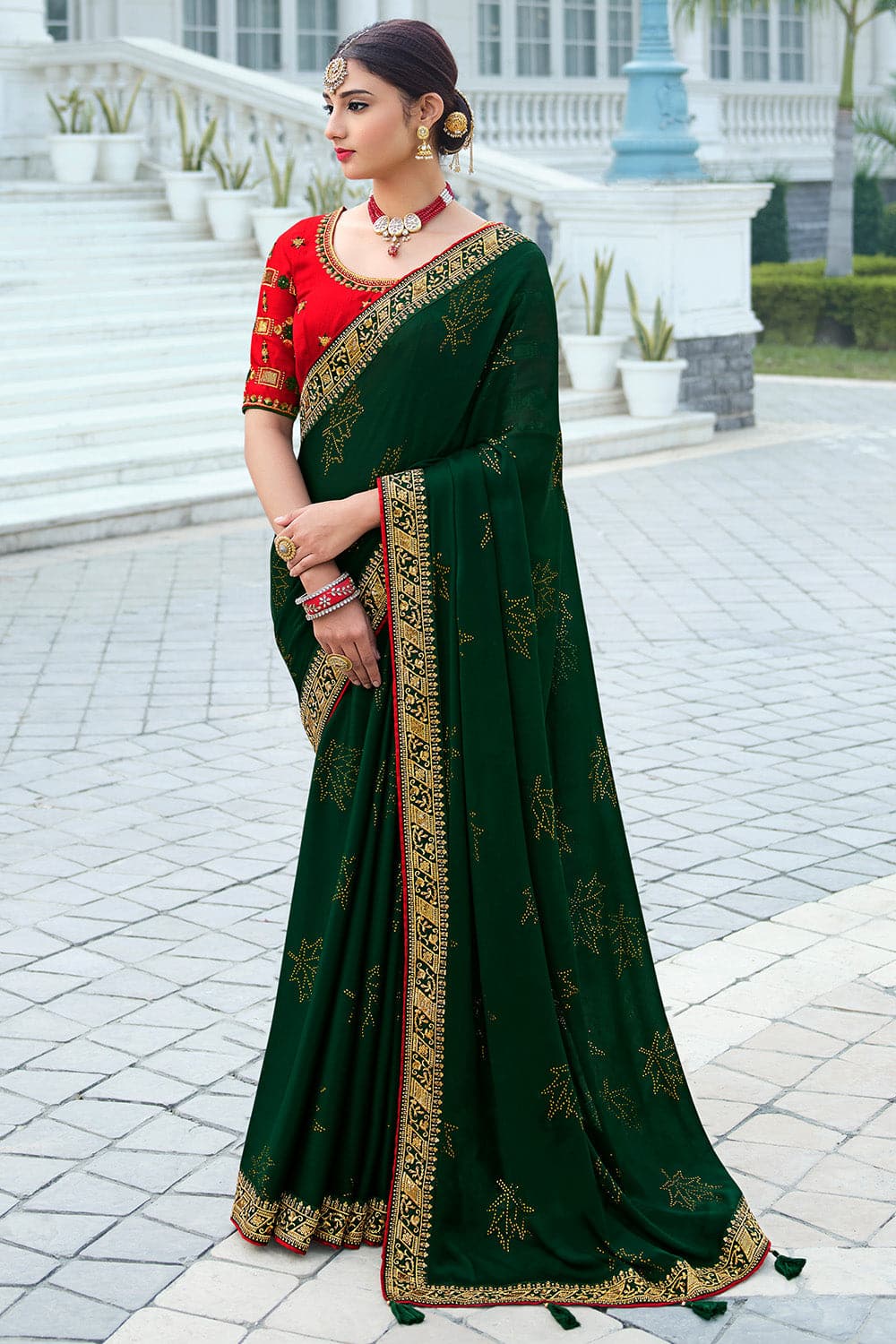 Party Wear Ladies Dark Green Chiffon Saree, With Blouse Piece at Rs 510 in  Surat