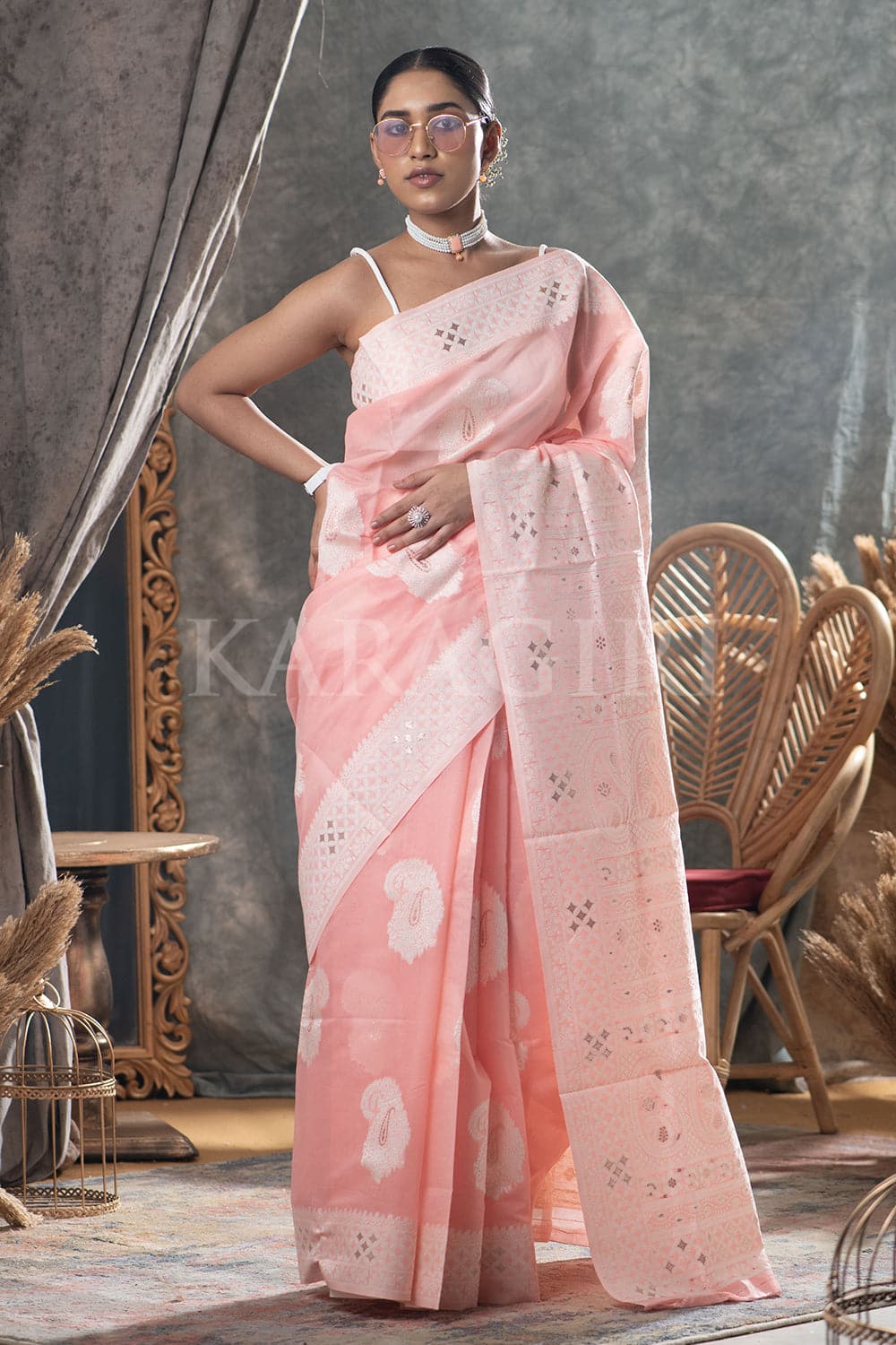 Madhumaalti Chikankari Cotton Saree – Meiraas