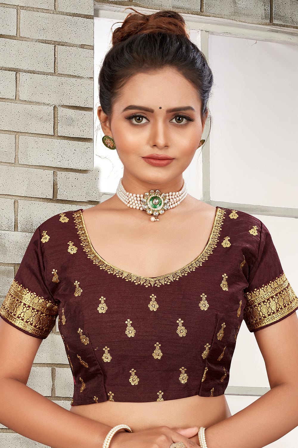 In a bridal look in a glittering maroon color pattu / kanjeevaram saree,  short sleeve blouse desig… | Half saree designs, Dress indian style, Indian  wedding outfits