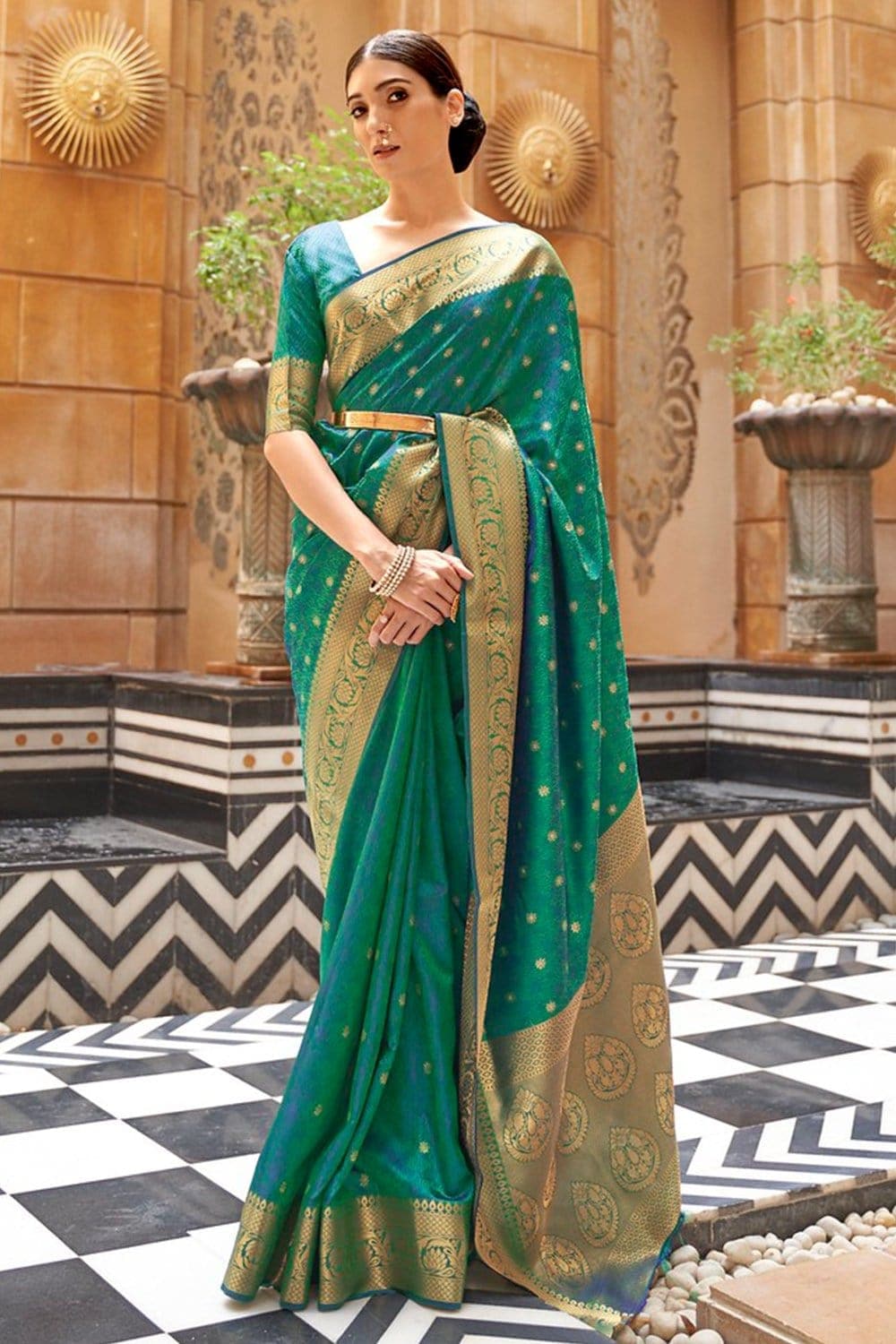 Buy turquoise blue maheshwari silk saree online by KARAGIRI | BUY NOW –  Karagiri