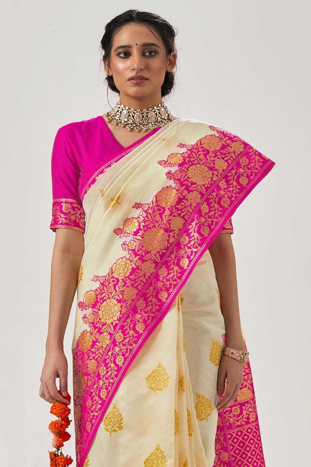 Kanjivaram Saree Creamy Pink Woven Kanjivaram Saree saree online