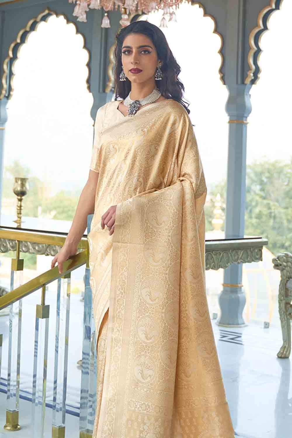 Kriti Sanon in White-Golden Saree Looks Like Sita