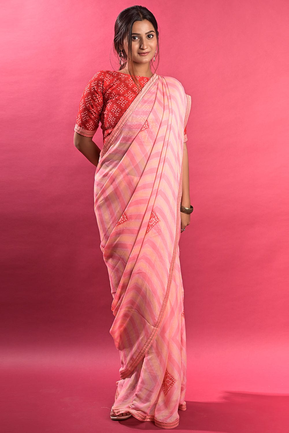 pink leheriya saree