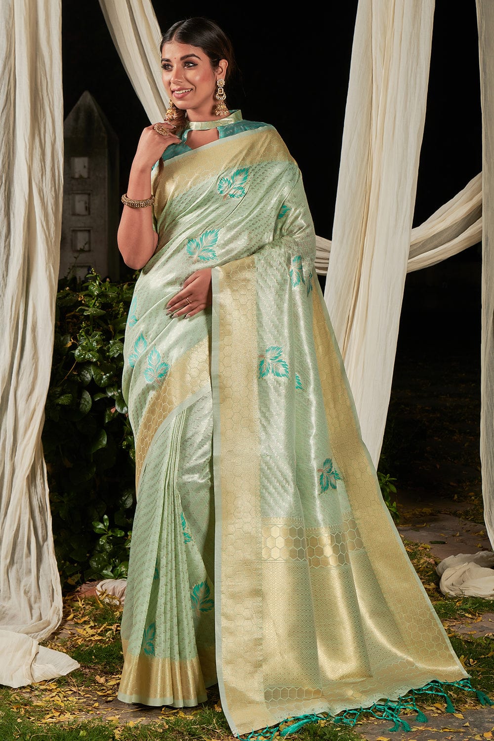 green linen saree