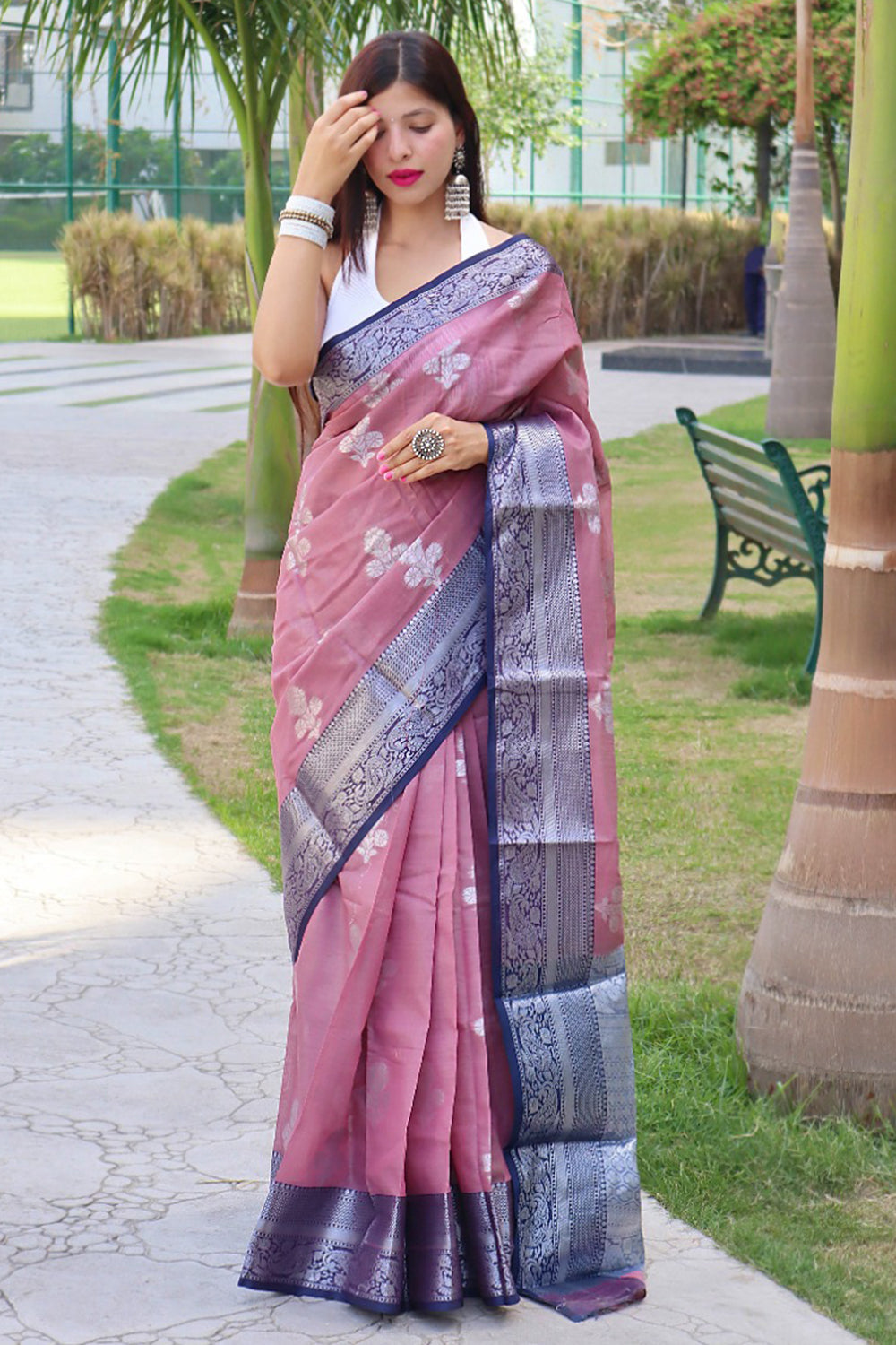 linen saree