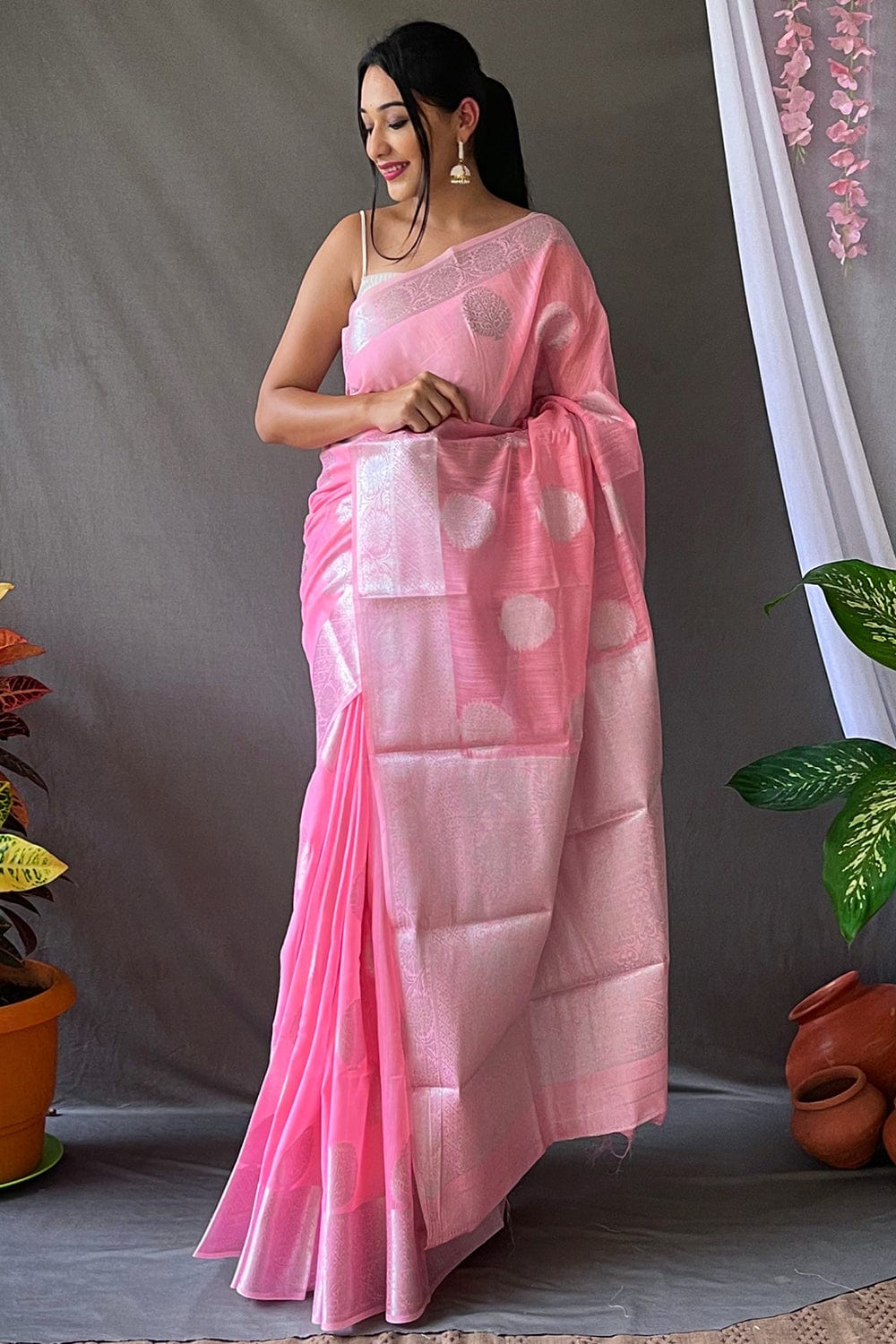 linen saree