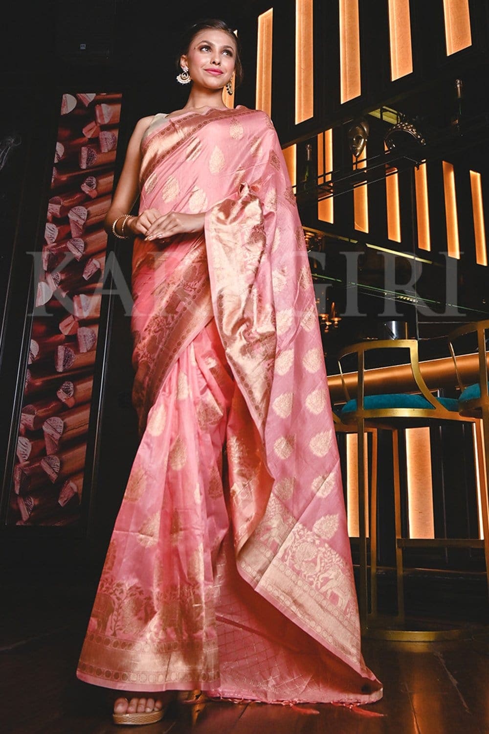 Stunning Maheshwari Saree in Semi, Pure Handloom Kataan Silk, Minakari,  Jamdani at Real Zari, Indore - YouTube