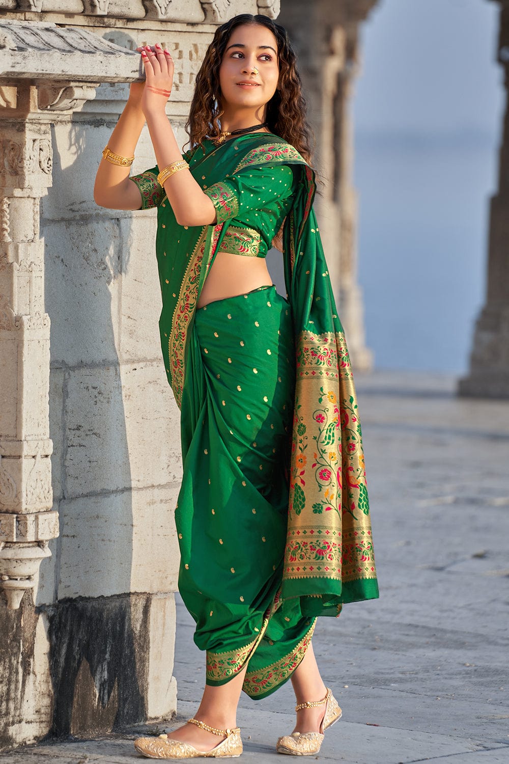 green paithani saree