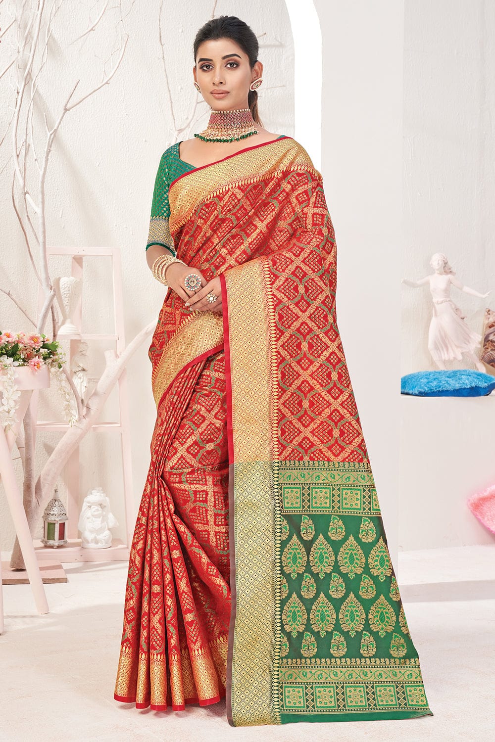 red patola saree