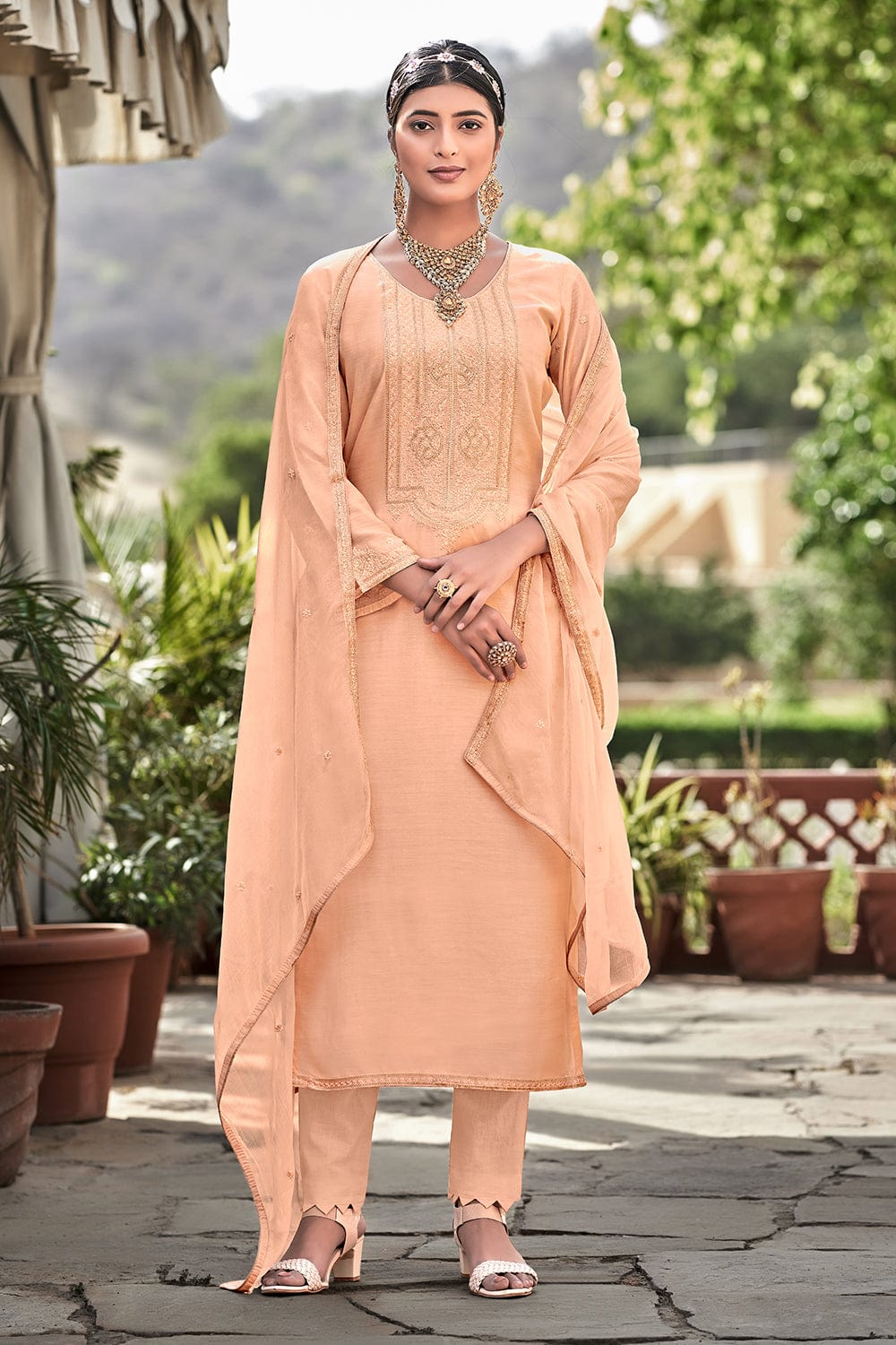 salwar suit