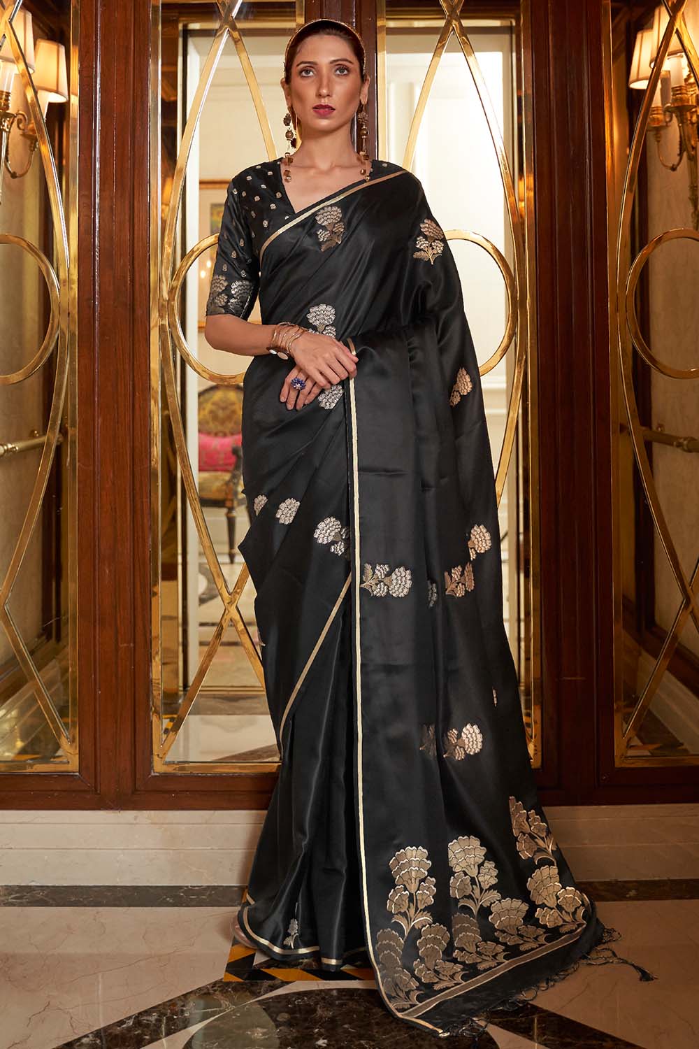 Ayra Saree with Blouse - Micropleated Black – Scarlet Sage
