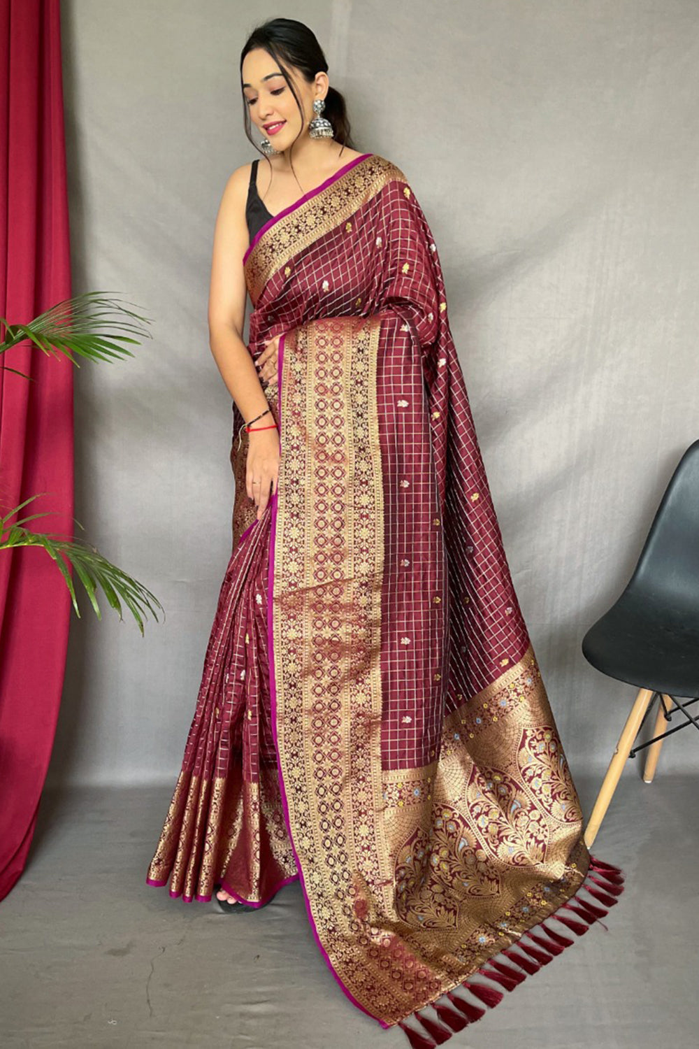 Chocolate Brown Dual Tone Woven Organza Silk Saree – Rushini