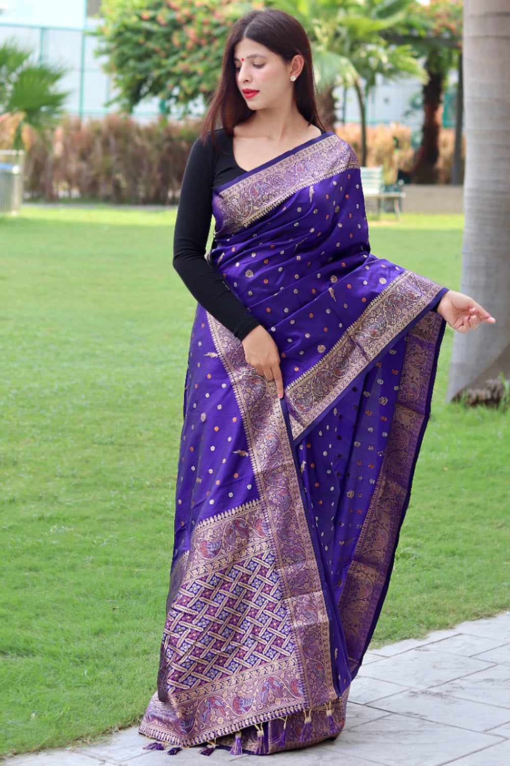 Buy Latest Style Silver Zari Embroidered Organza Purple Saree|SARV119771