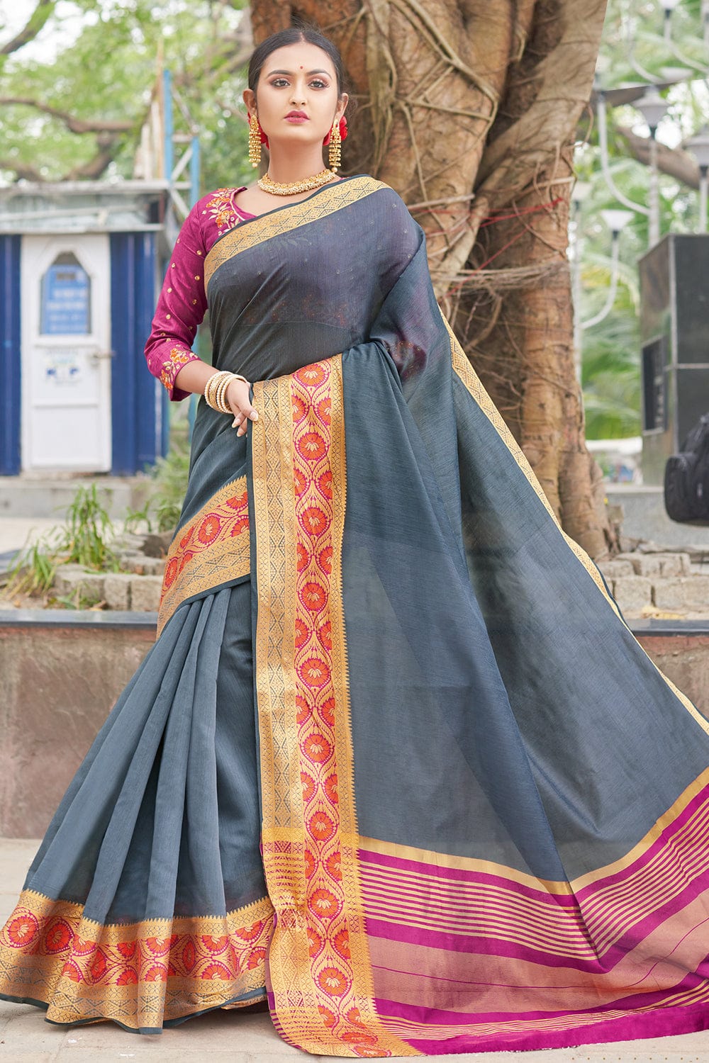 Grey net saree with blouse 5709