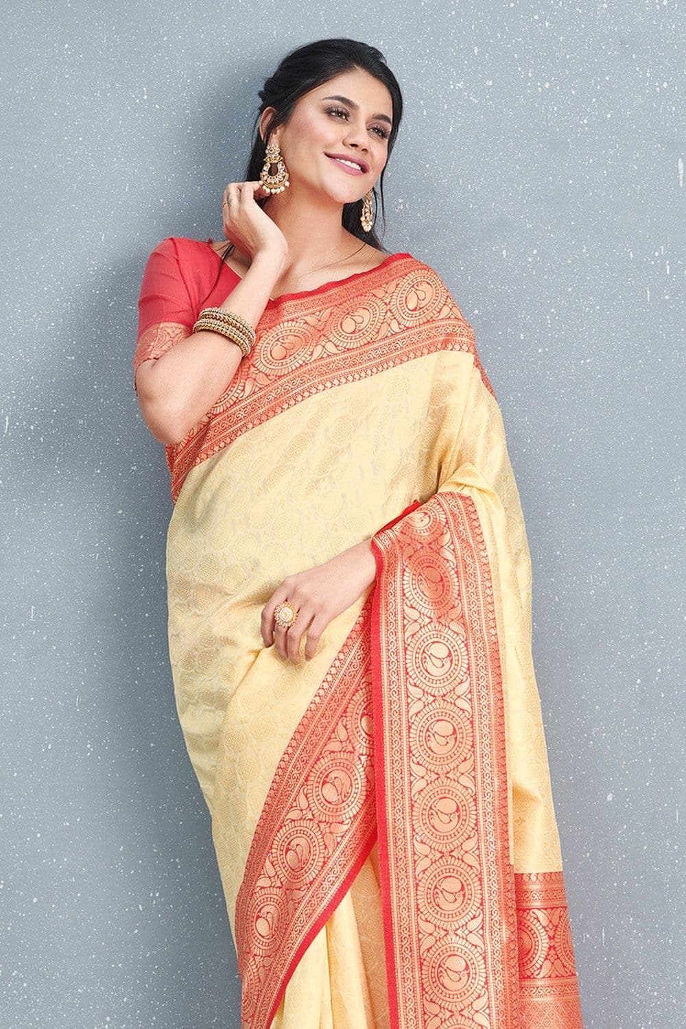 Handloom Vazhai pattu (Banana pith) Sarees. Saree length 5.3 meter  (approx). Without running blouse Banana fibre sarees are not only organic  and biodegradab… | Sari