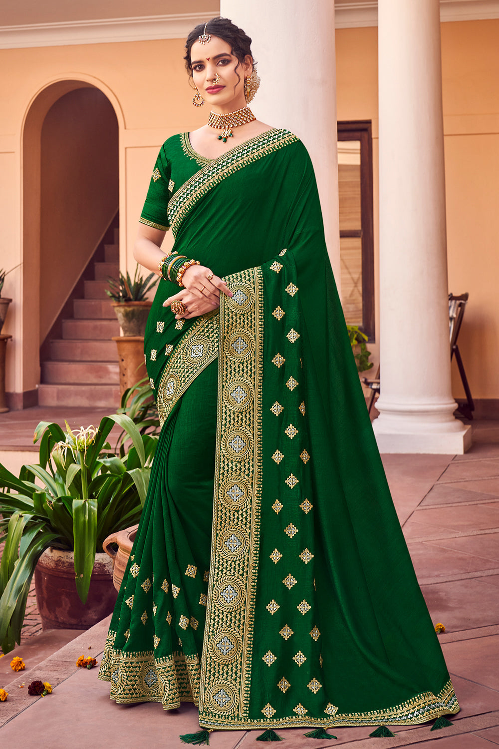 Green Vichitra Silk Embroidered Designer Stunning Saree Blouse Design at Rs  1599 | कढ़ाई वाली रेशम की साड़ी - Skyblue Fashion, Surat | ID: 2850460922255