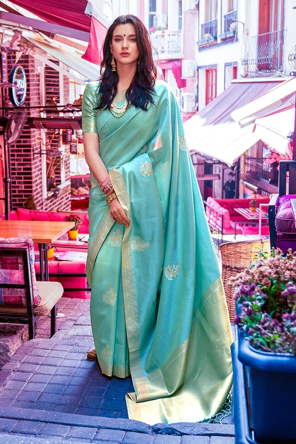 Lovely Green Silk South Indian Saree - sr17061